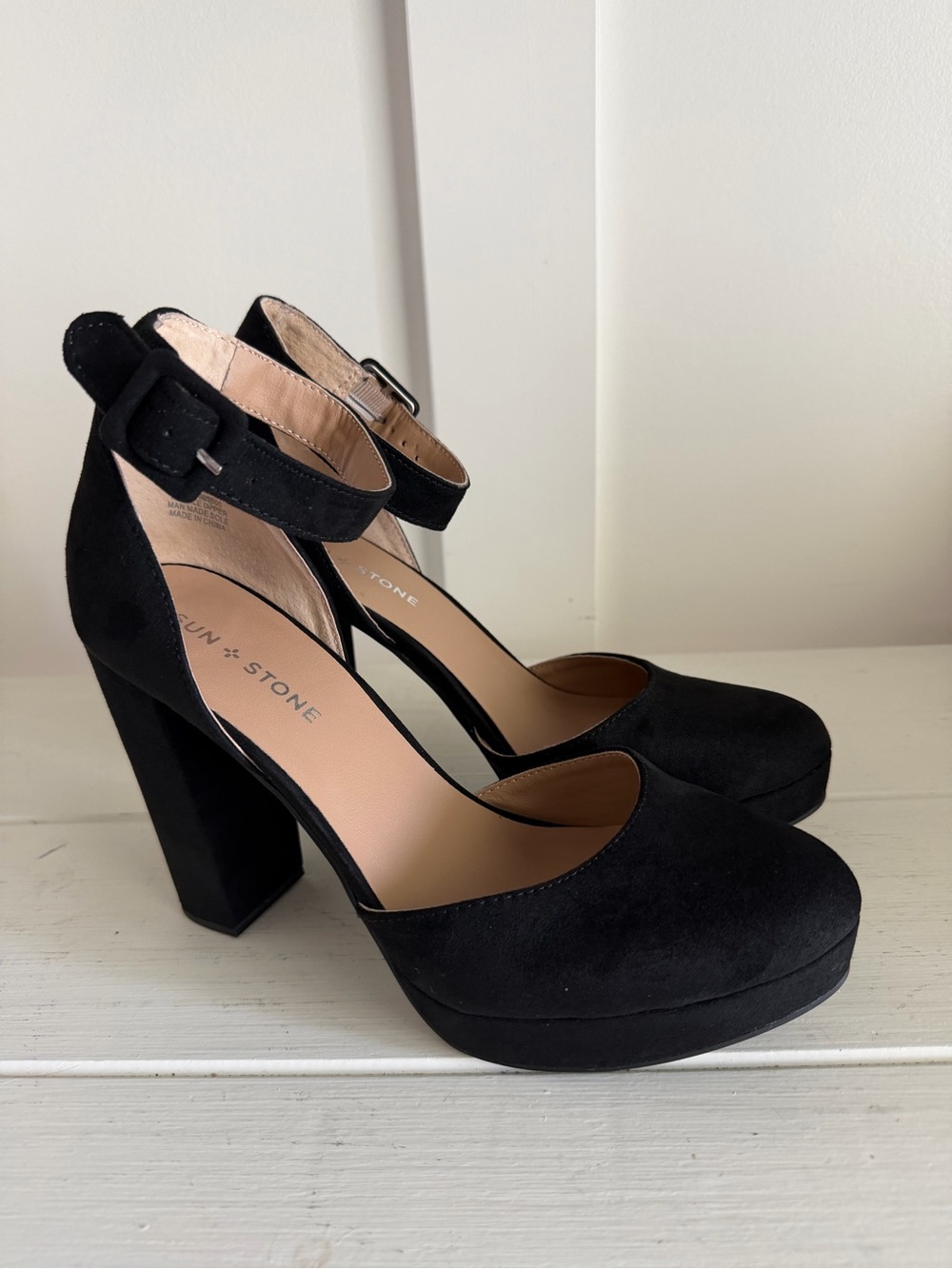 Sun + Stone Estrella Black Microsuede Block Heel Platform Pumps Size 9 EUC